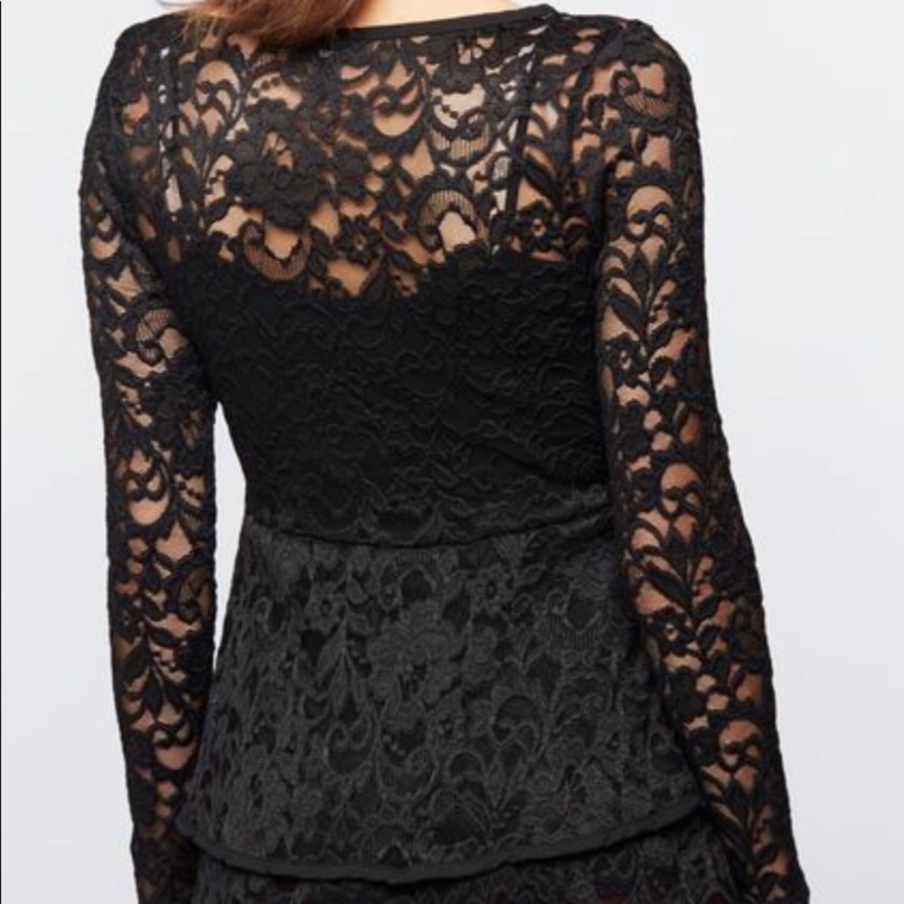 Maternity Lace Top - Picture 4 of 4